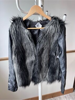 Volcom Black and Gray Faux Fur & Leather-Style Jacket